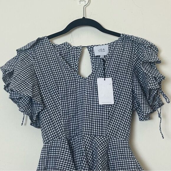 J.O.A. Black and White Gingham Blouse - Picture 3 of 11